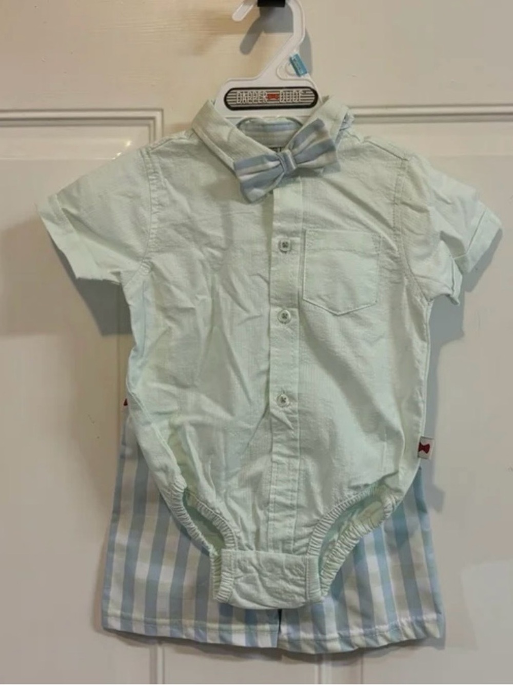NWOT 6/9M Dapper Dude light Green/blue stripe 3-Piece Outfit.  Retail 36.00.